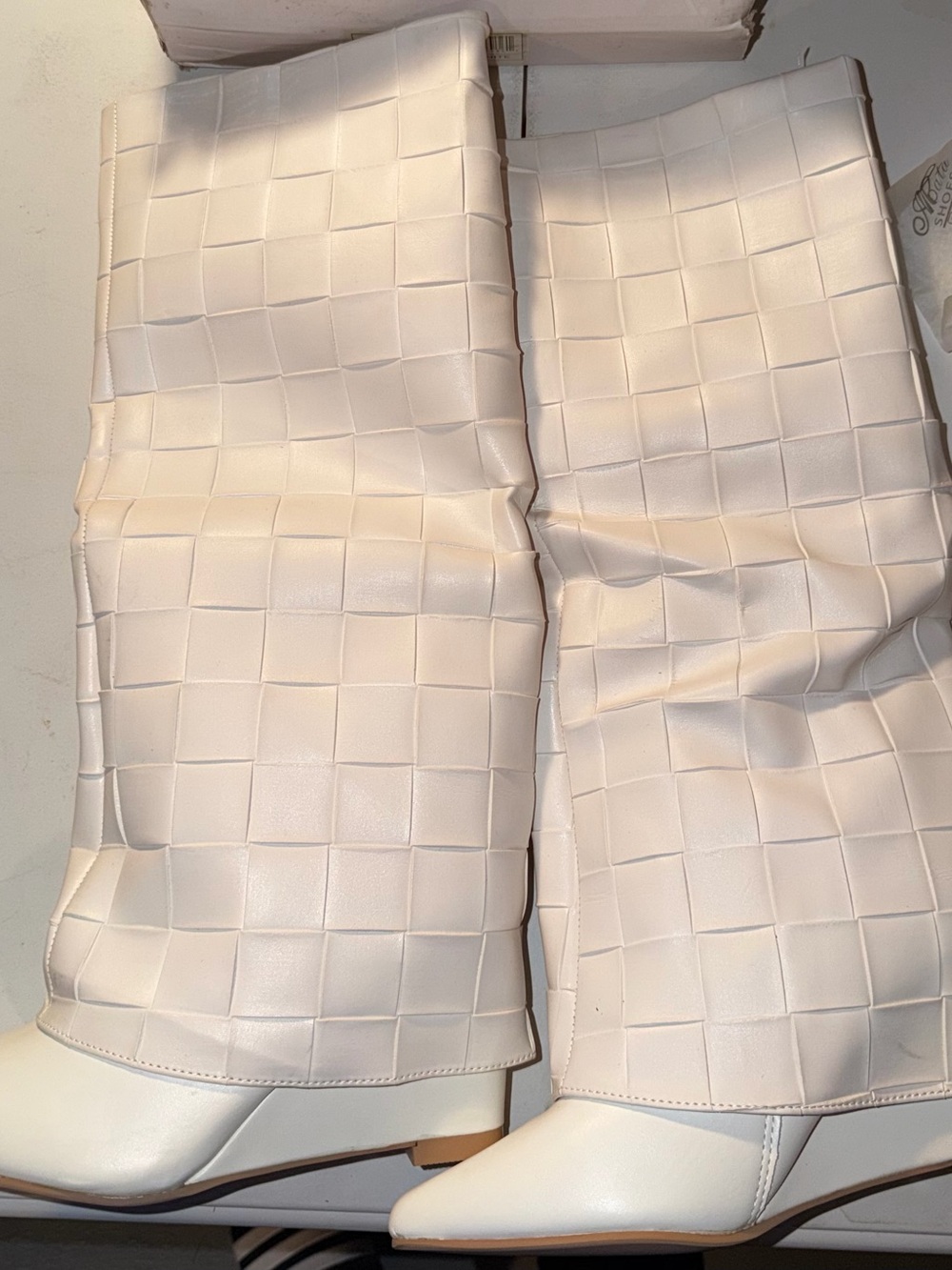 Mata Shoes Cream Woven Heeled Knee Boots